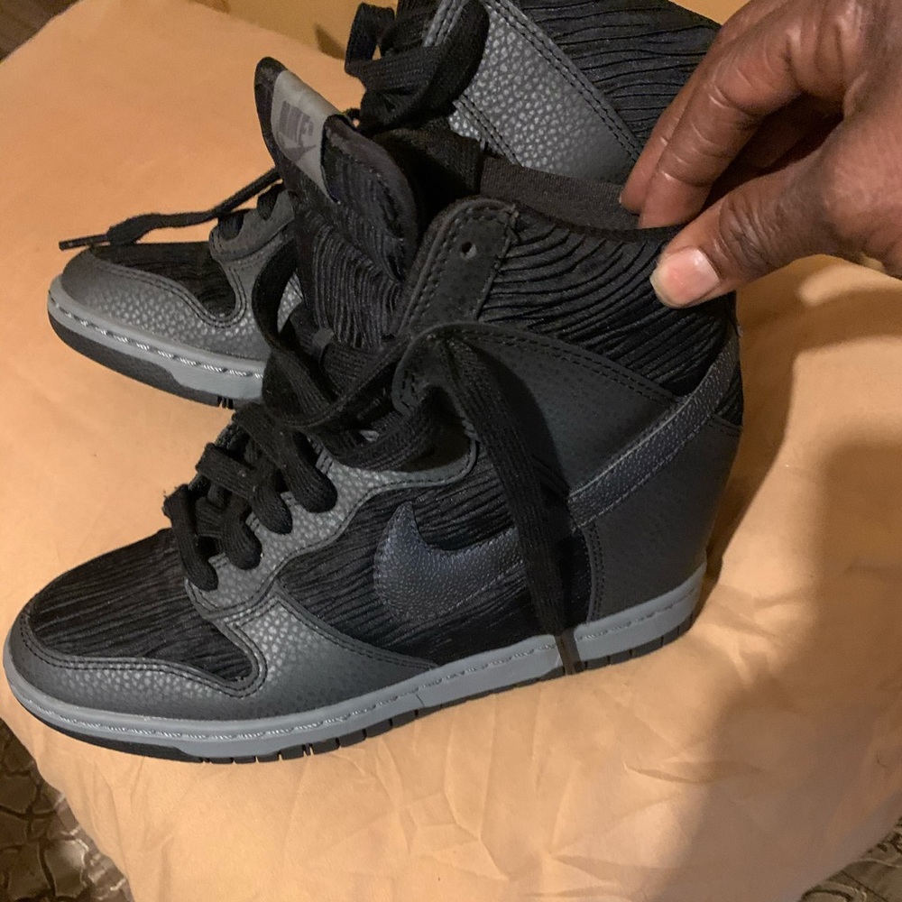 Nike wedge like new